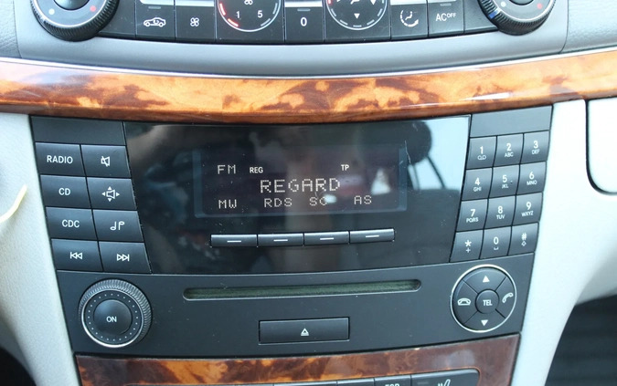 Mercedes-Benz Klasa E cena 20900 przebieg: 346161, rok produkcji 2005 z Zduny małe 497